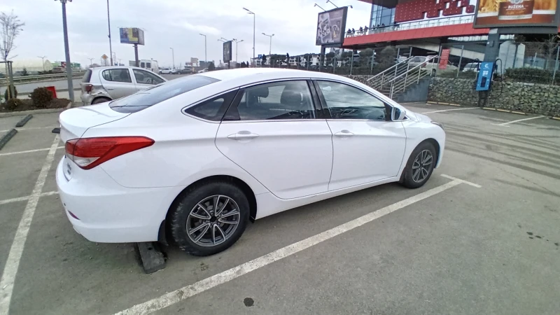 Hyundai I40, снимка 4 - Автомобили и джипове - 49301250