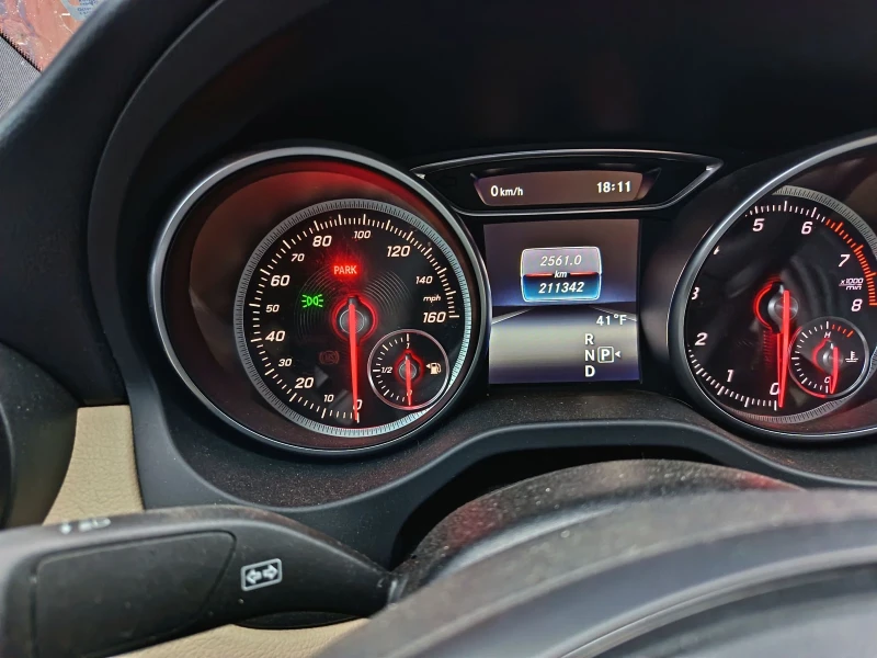 Mercedes-Benz CLA, снимка 13 - Автомобили и джипове - 52471622