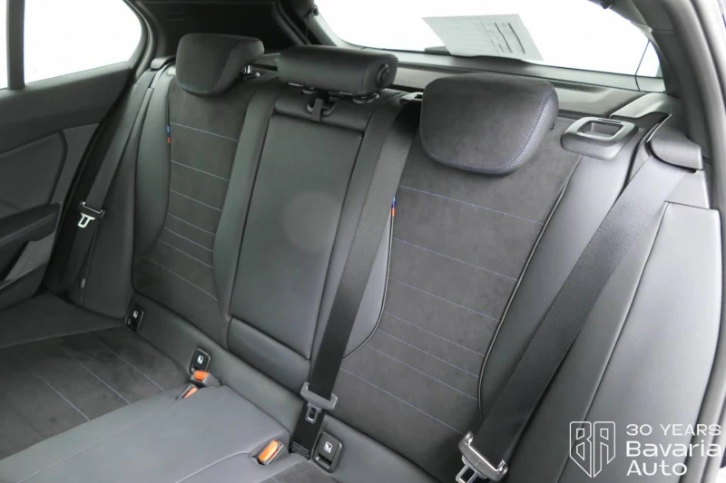 BMW 135 M135i xDrive Steptronic, снимка 8 - Автомобили и джипове - 52727573