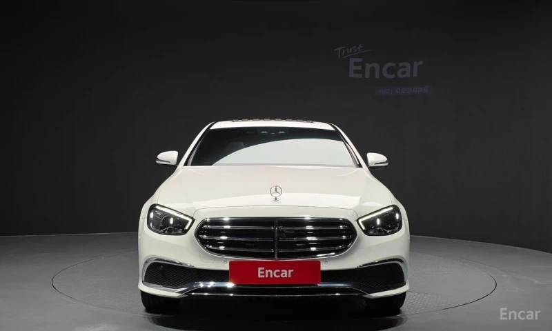 Mercedes-Benz E 250, снимка 3 - Автомобили и джипове - 52857433