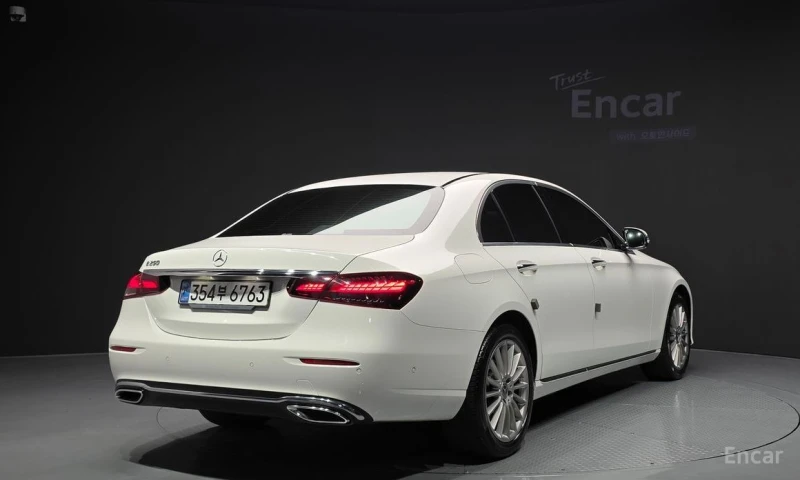 Mercedes-Benz E 250, снимка 2 - Автомобили и джипове - 52857433