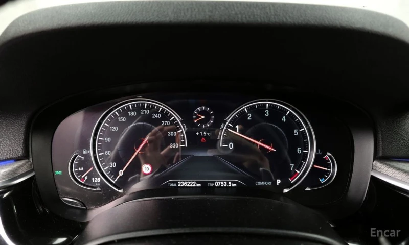 BMW 530, снимка 8 - Автомобили и джипове - 52944577