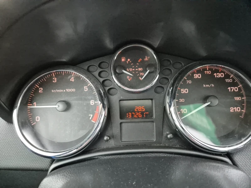 Peugeot 207 1.4i 88к.с., снимка 12 - Автомобили и джипове - 53343591