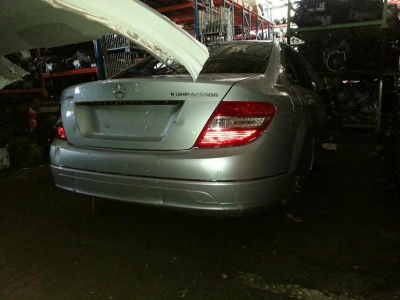 Mercedes-Benz C 220 на части, снимка 3 - Автомобили и джипове - 47090792