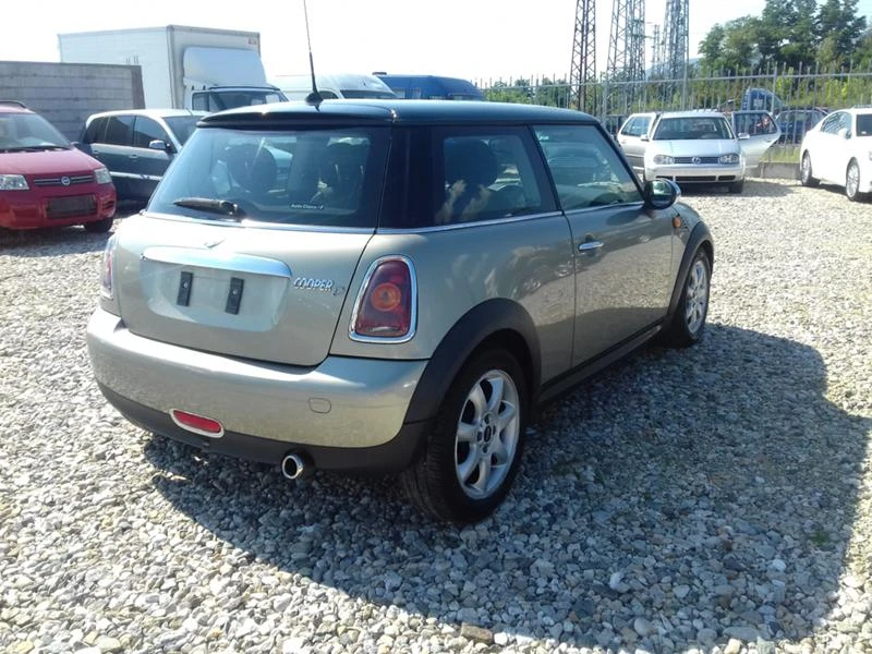 Mini D one 1.6/DIZEL/НА ЧАСТИ , снимка 4 - Автомобили и джипове - 21929054