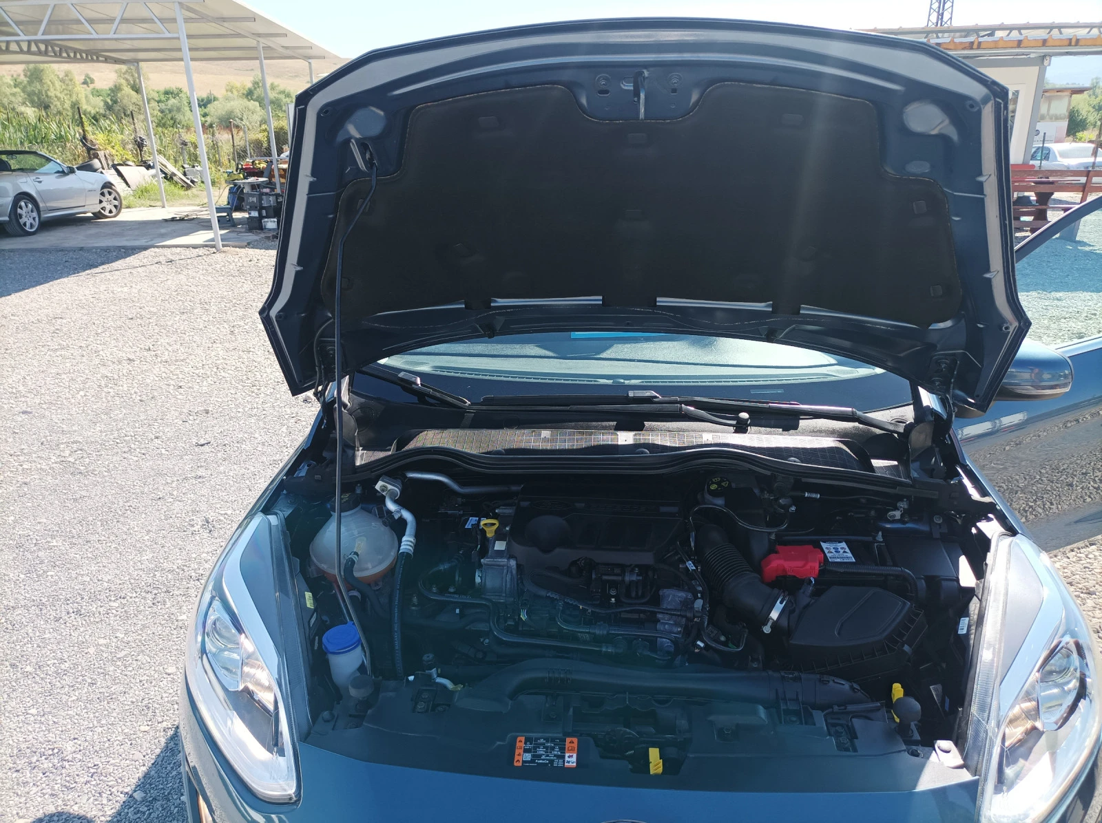 Ford Fiesta 1.0 HYBRID  - изображение 8