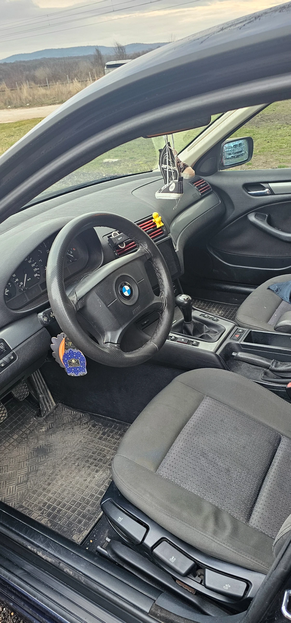 BMW 320  - изображение 6