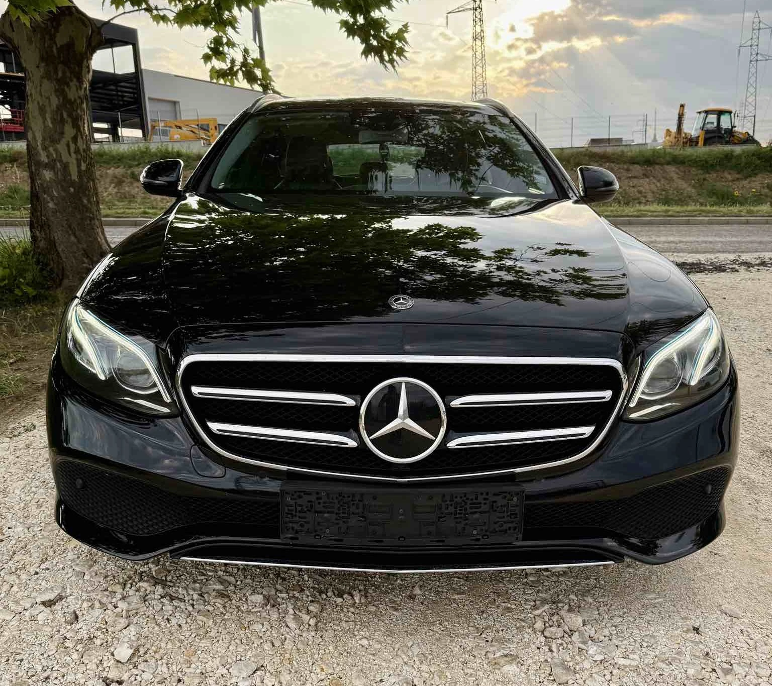 Mercedes-Benz E 220  4MATIC Avantgarde Distronic Plus  - изображение 2