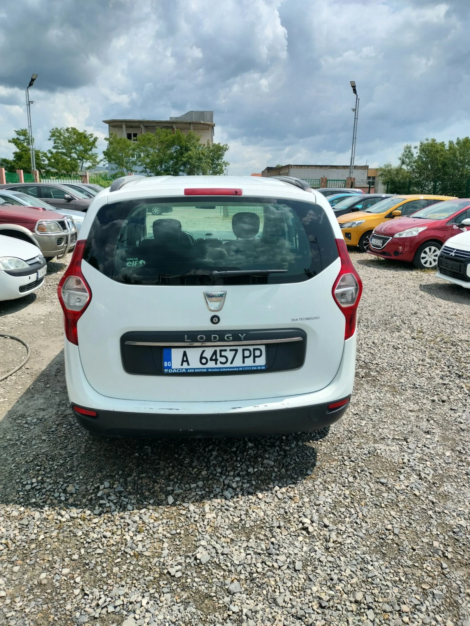 Dacia Lodgy 1.6 LPG - изображение 2