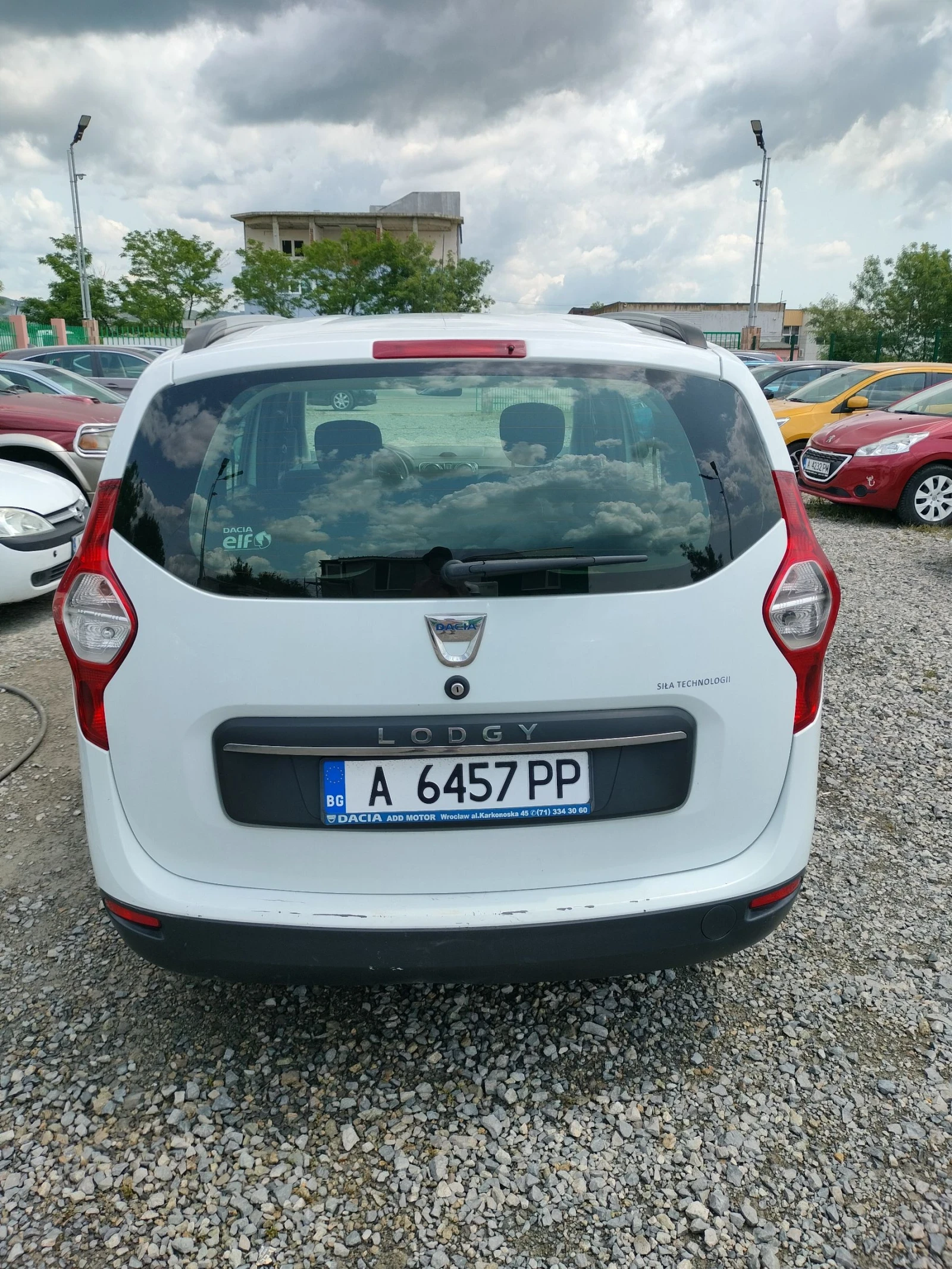 Dacia Lodgy 1.6 LPG - изображение 10