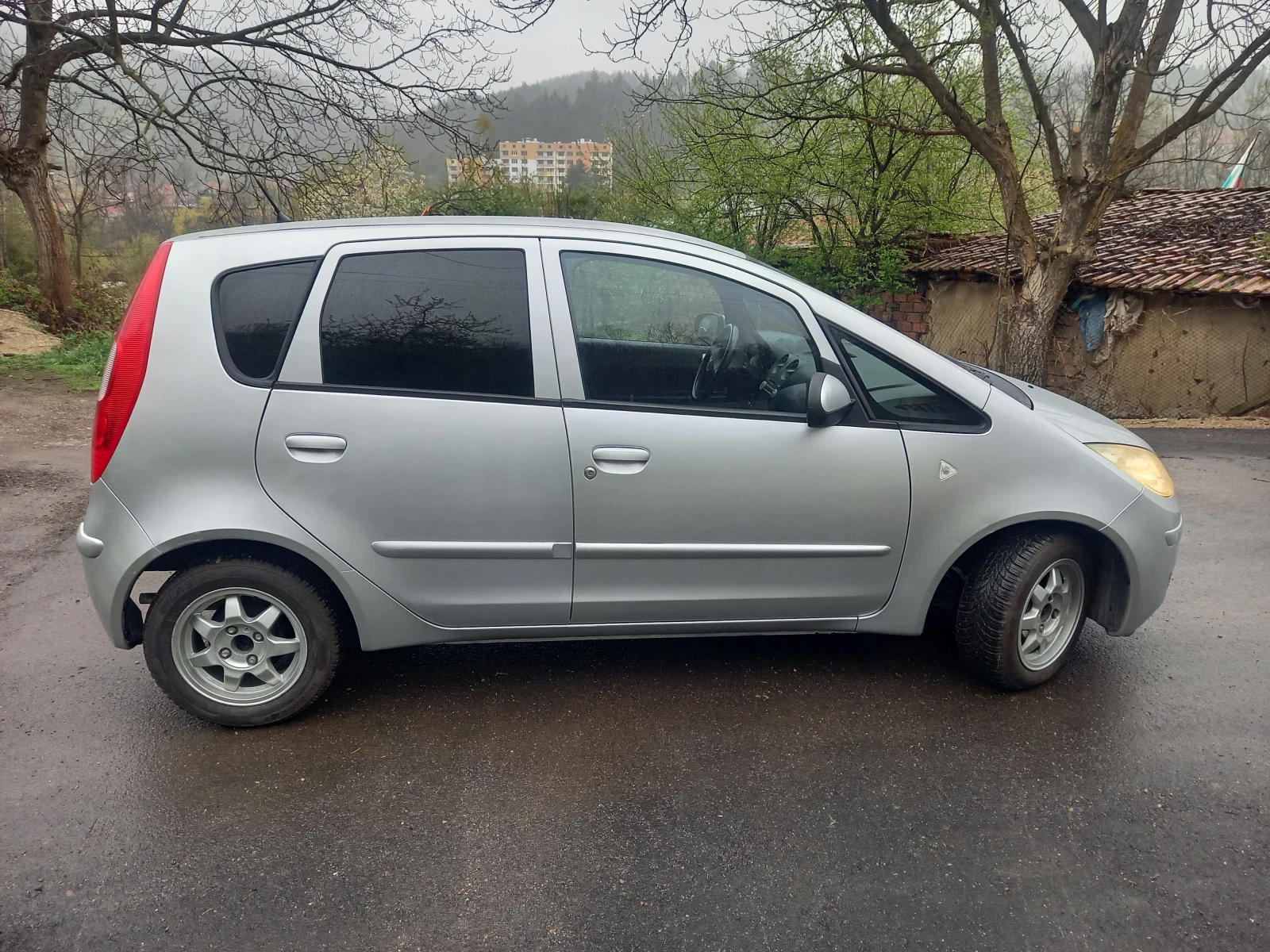 Mitsubishi Colt  - изображение 6