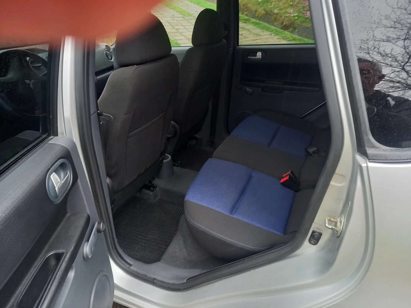 Mitsubishi Colt  - изображение 9
