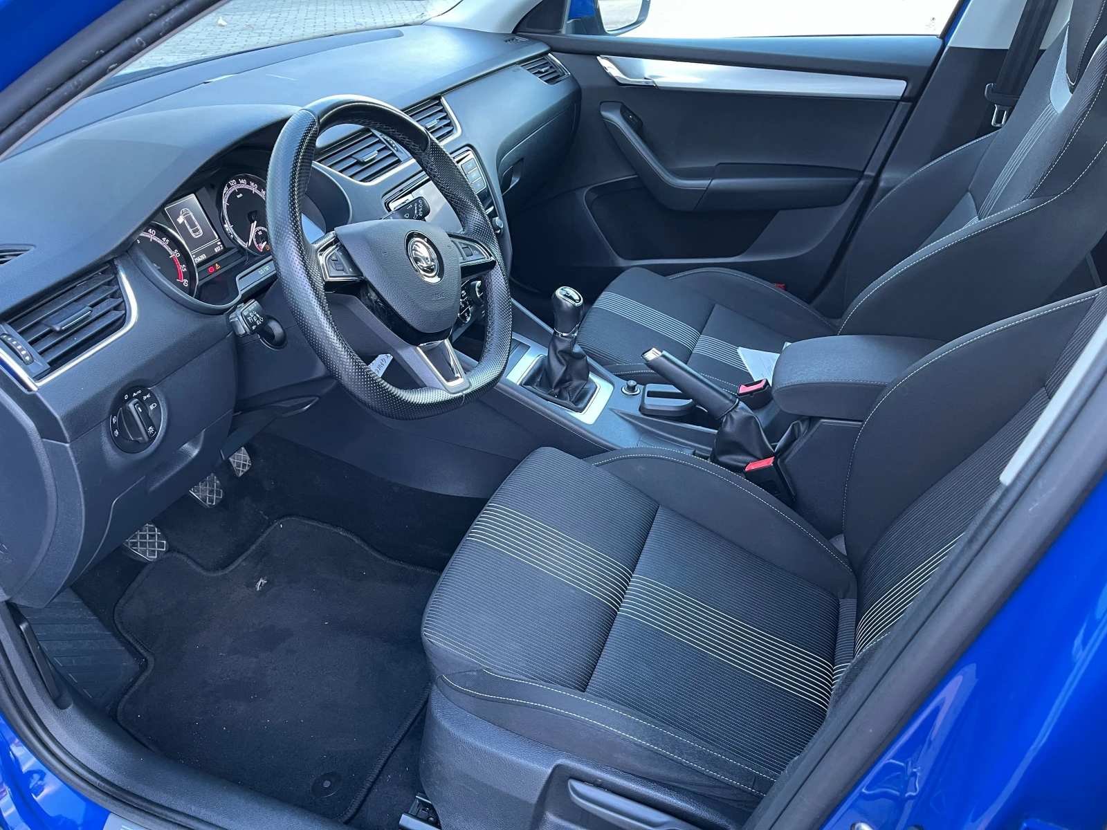 Skoda Octavia 1.6 TDI TUV-Германия Зимни и Летни гуми  - изображение 6