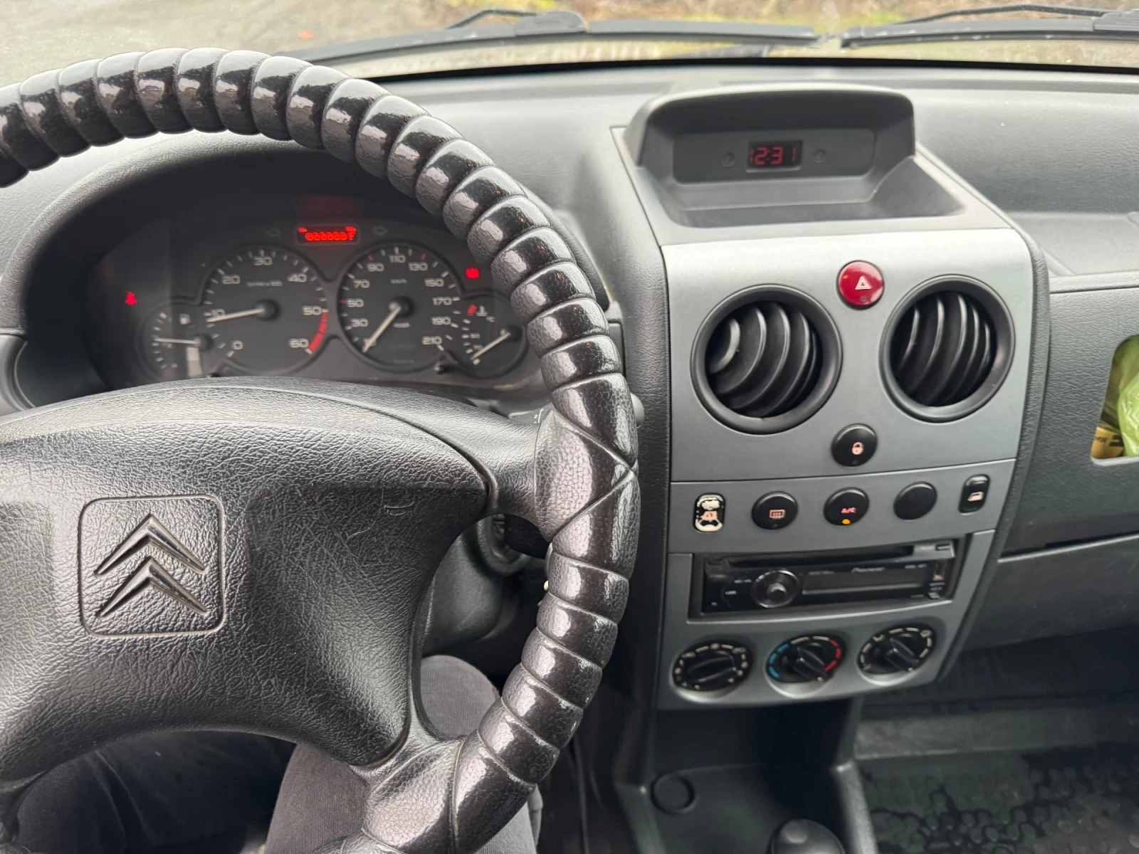 Citroen Berlingo 2.0 HDI  - изображение 6