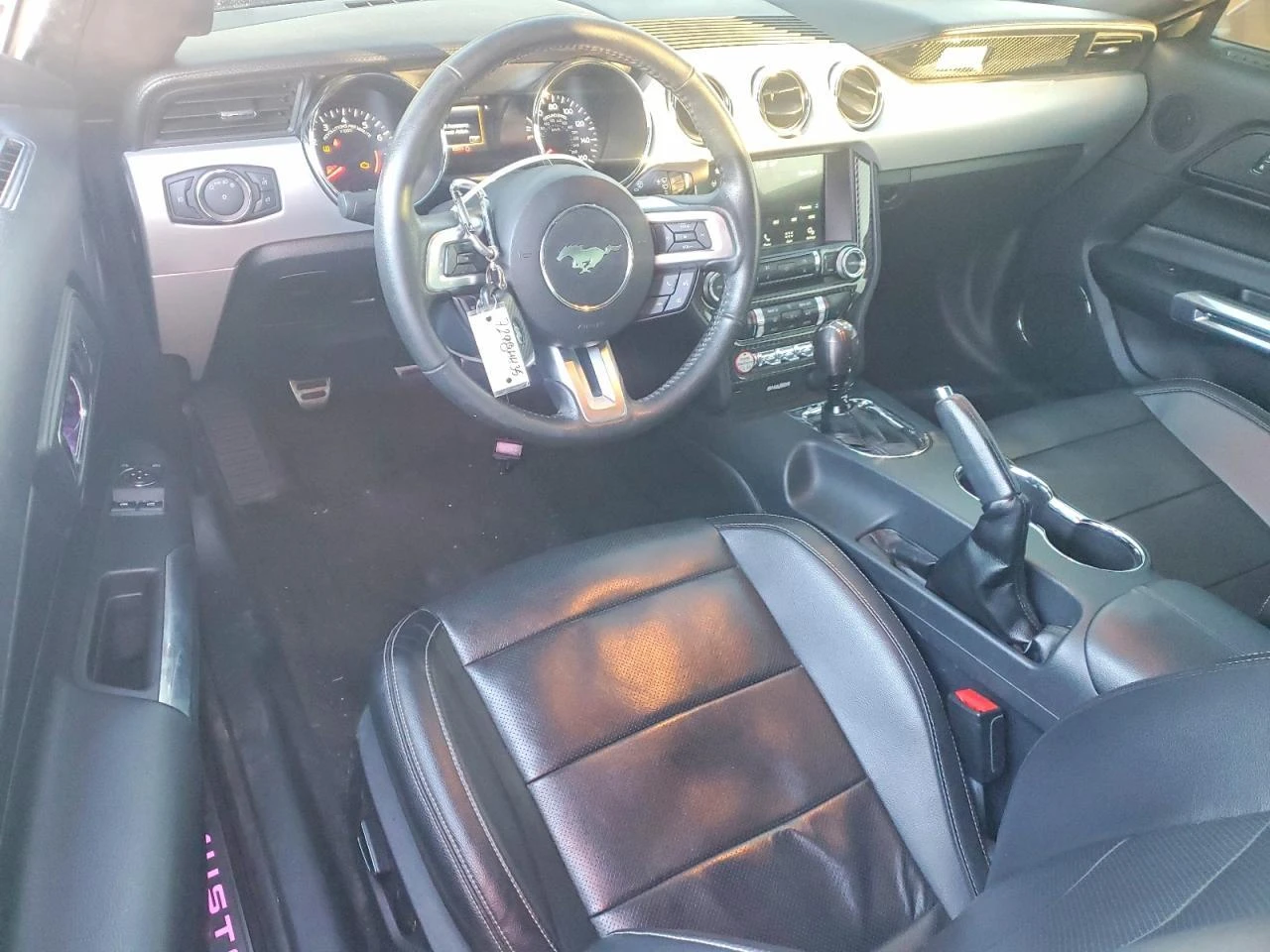 Ford Mustang * GT* 5.0* V8* КОЖА*  - изображение 8