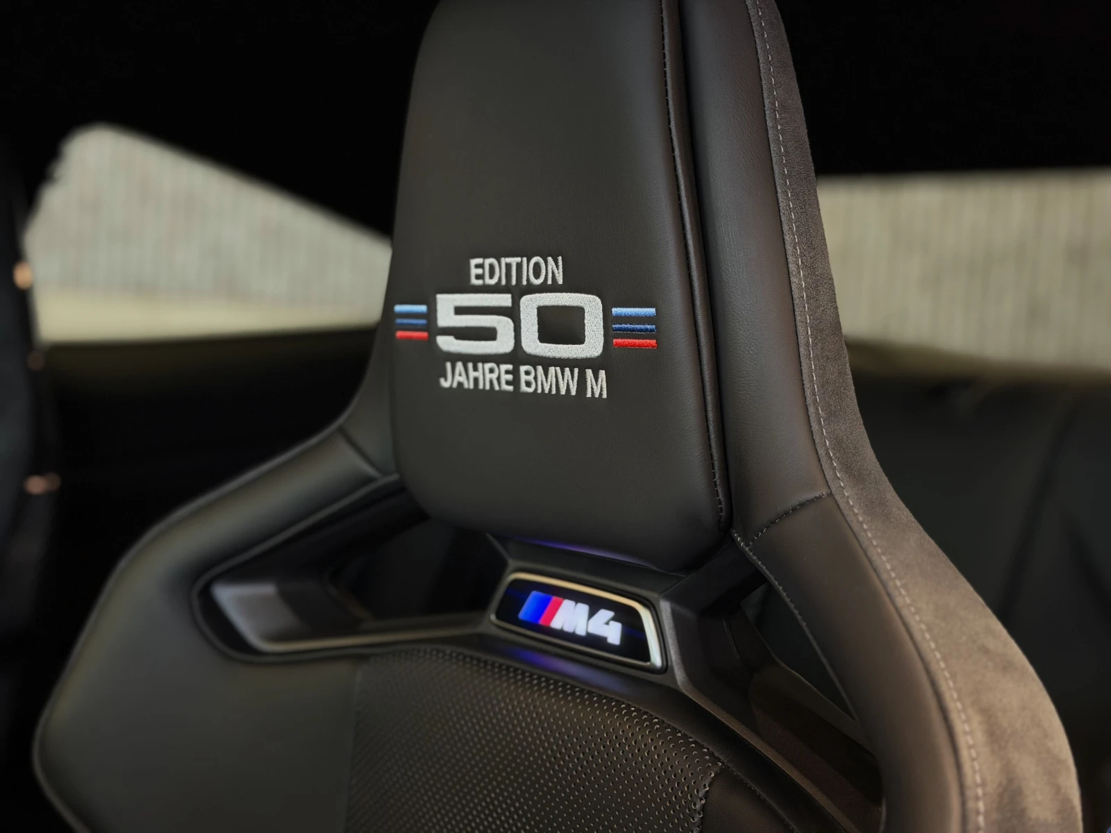 BMW M4 COMPETITION 1 OF 700 EDITION 50 YEARS FULL CARBON , снимка 9 - Автомобили и джипове - 53813160