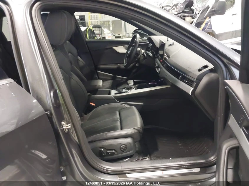 Audi A4 PRESTIGE С РЕГИСТРАЦИЯ & АВТО КРЕДИТ, снимка 7 - Автомобили и джипове - 53950111