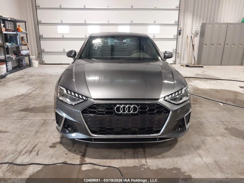 Audi A4 PRESTIGE С РЕГИСТРАЦИЯ & АВТО КРЕДИТ, снимка 2 - Автомобили и джипове - 53950111