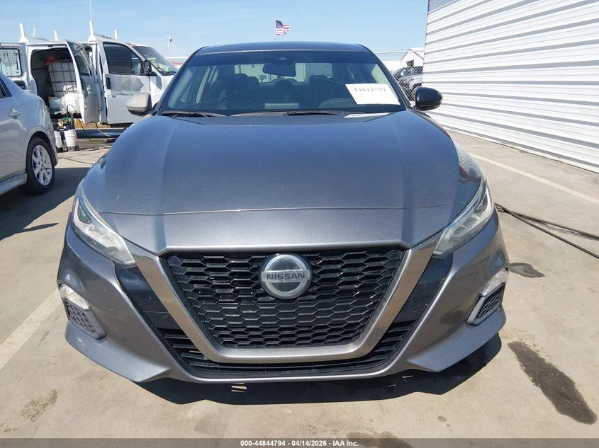 Nissan Altima 2.5l Sr Fwd, снимка 12 - Автомобили и джипове - 54544156