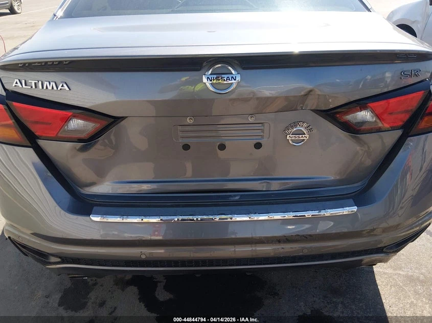 Nissan Altima 2.5l Sr Fwd, снимка 6 - Автомобили и джипове - 54544156