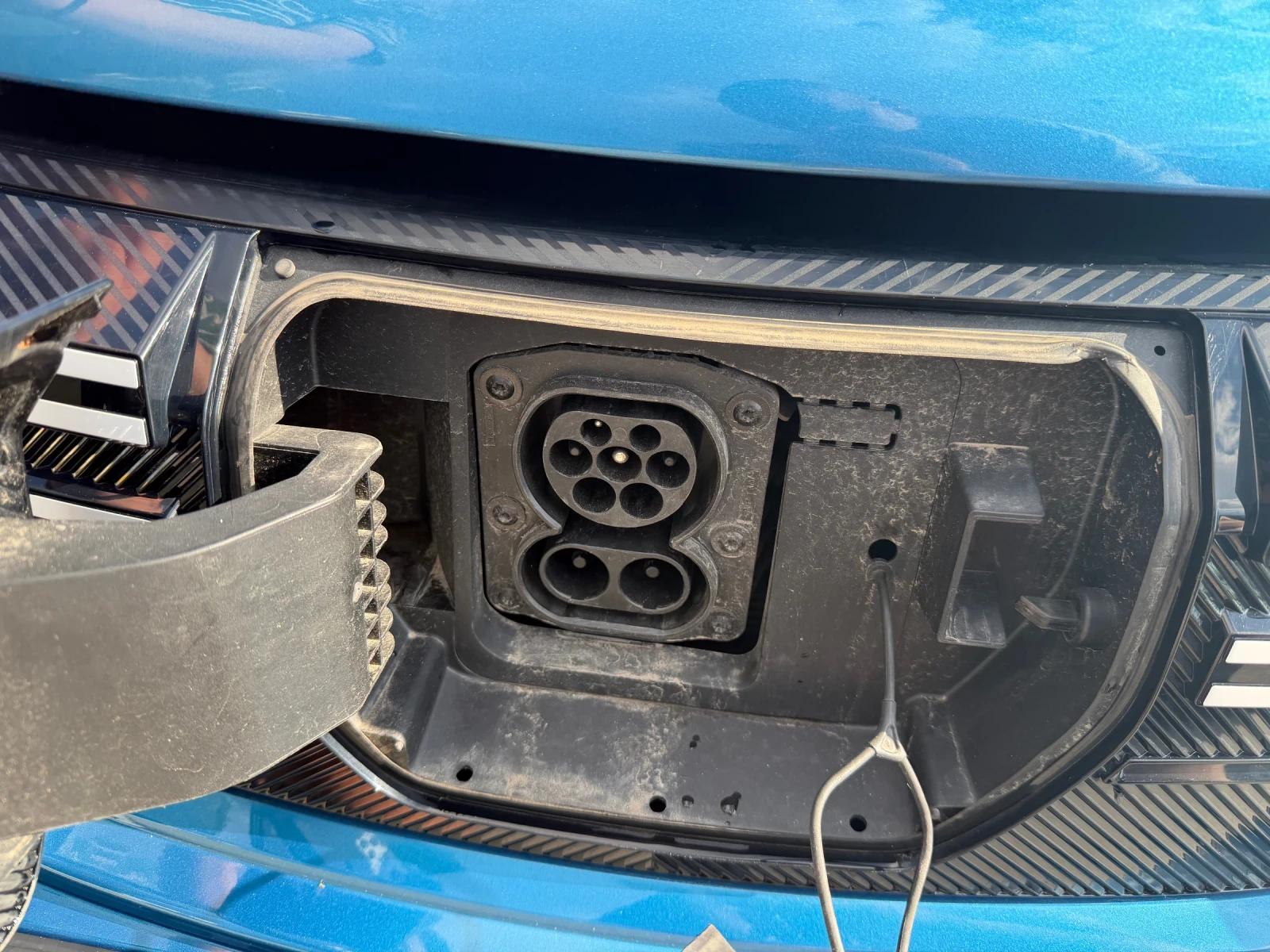 Dacia Spring, снимка 12 - Автомобили и джипове - 54691611