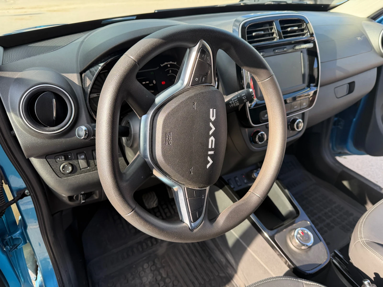 Dacia Spring, снимка 2 - Автомобили и джипове - 54691611