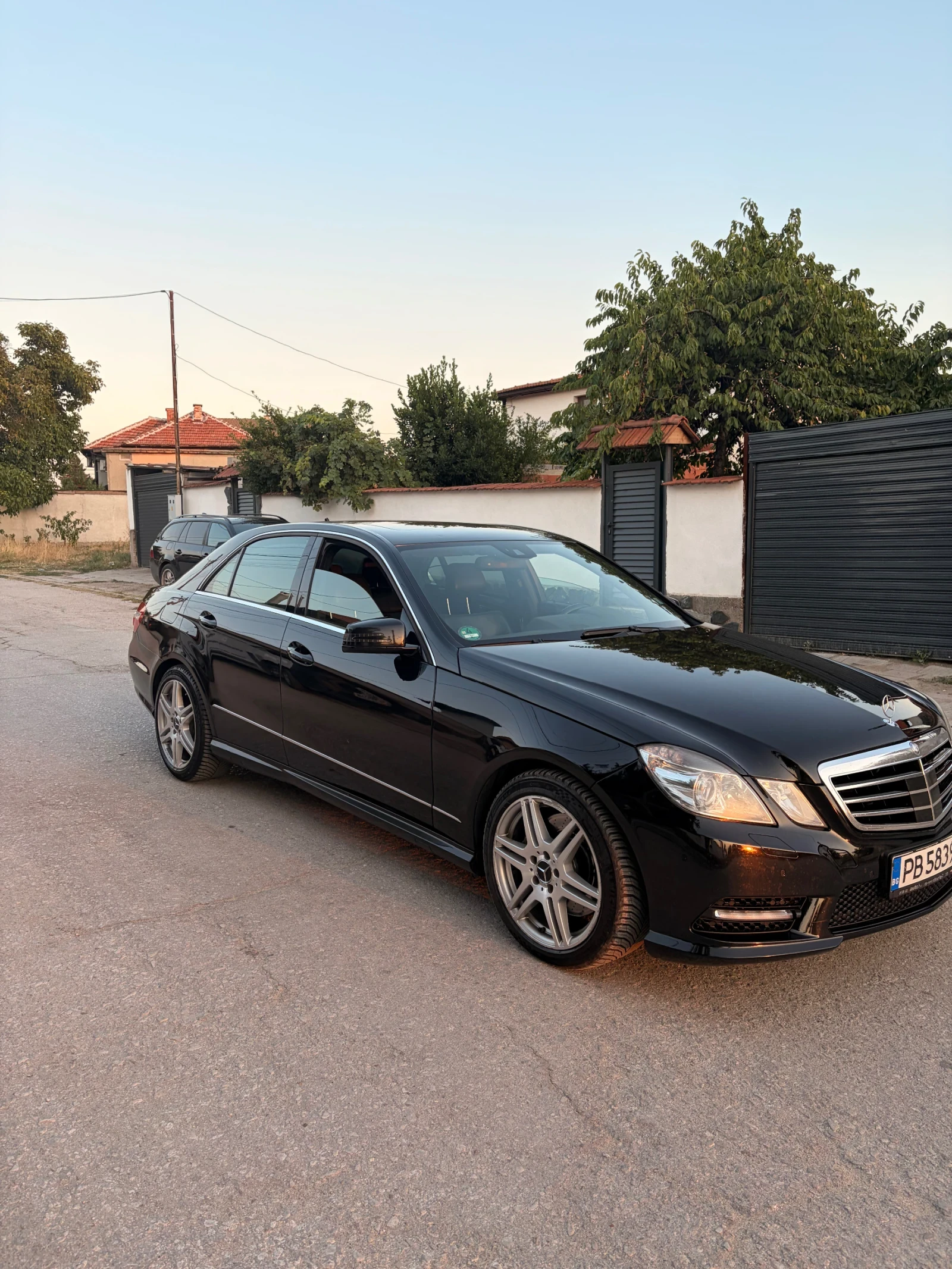 Mercedes-Benz E 350, снимка 5 - Автомобили и джипове - 55646174