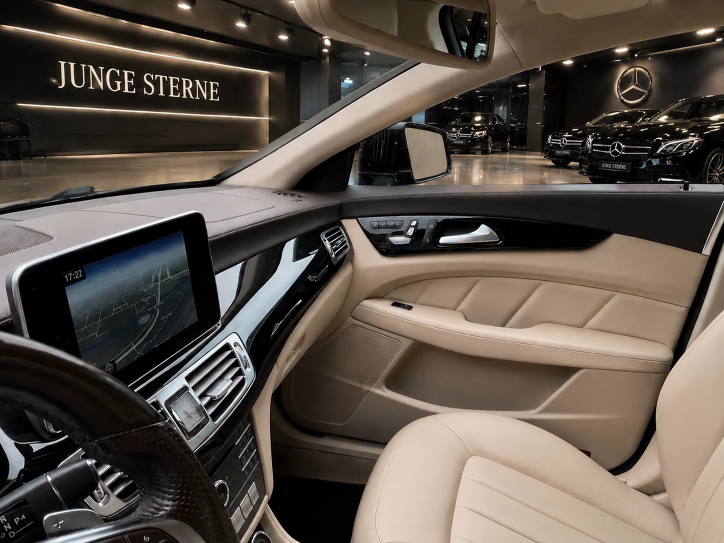 Mercedes-Benz CLS 400 BI-TURBO* AMG PERFORMANCE* ОЧАКВАН ВНОС, снимка 13 - Автомобили и джипове - 55754066
