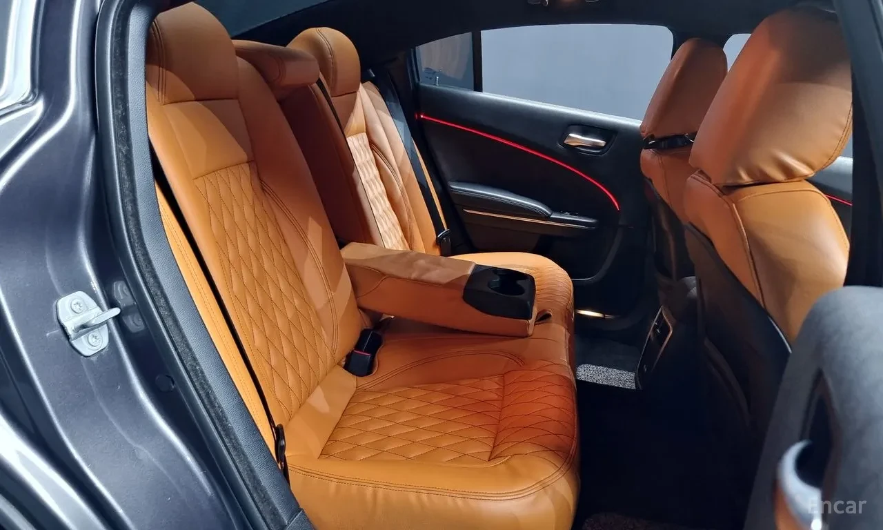 Dodge Charger SXT DAYTONA PKG, снимка 13 - Автомобили и джипове - 56020934