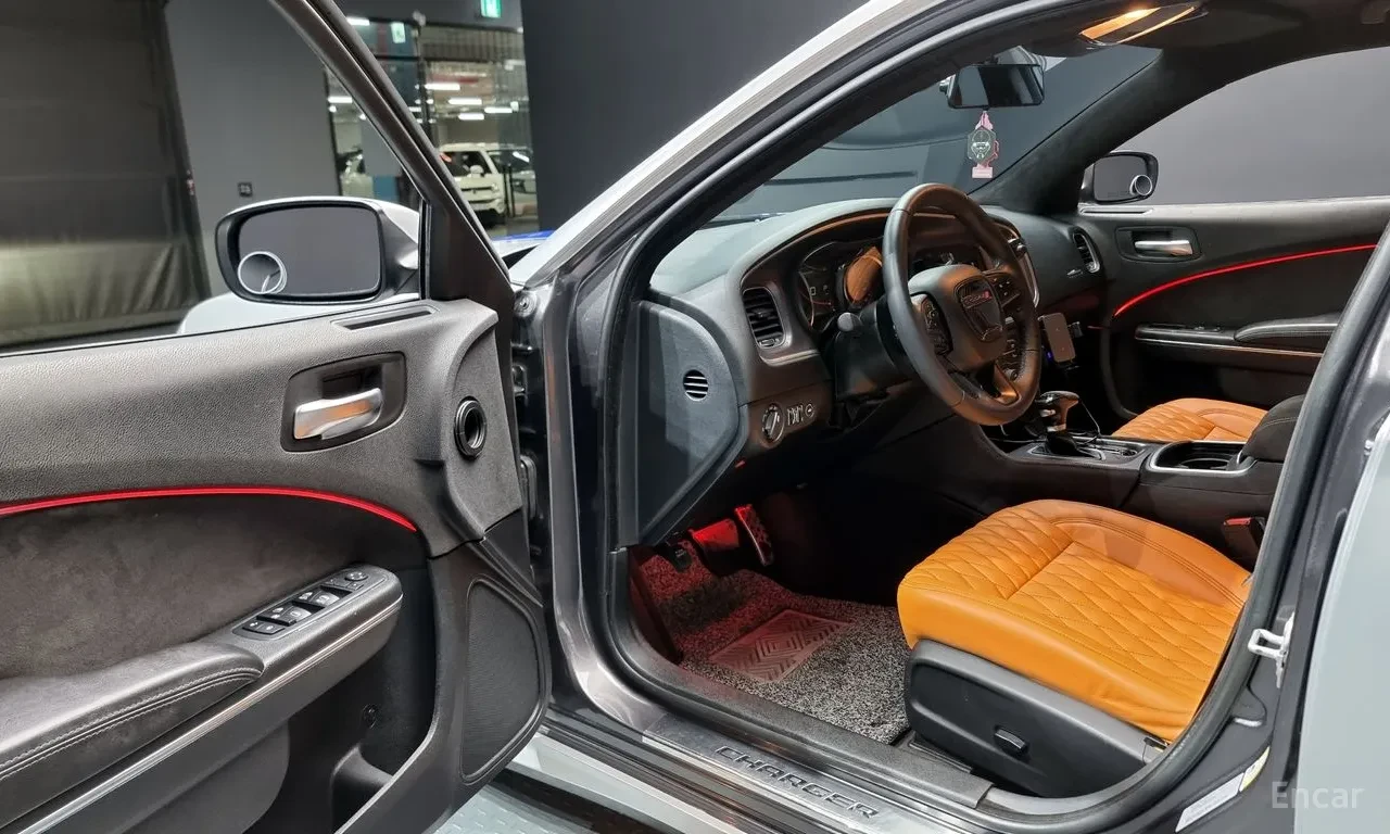 Dodge Charger SXT DAYTONA PKG, снимка 5 - Автомобили и джипове - 56020934