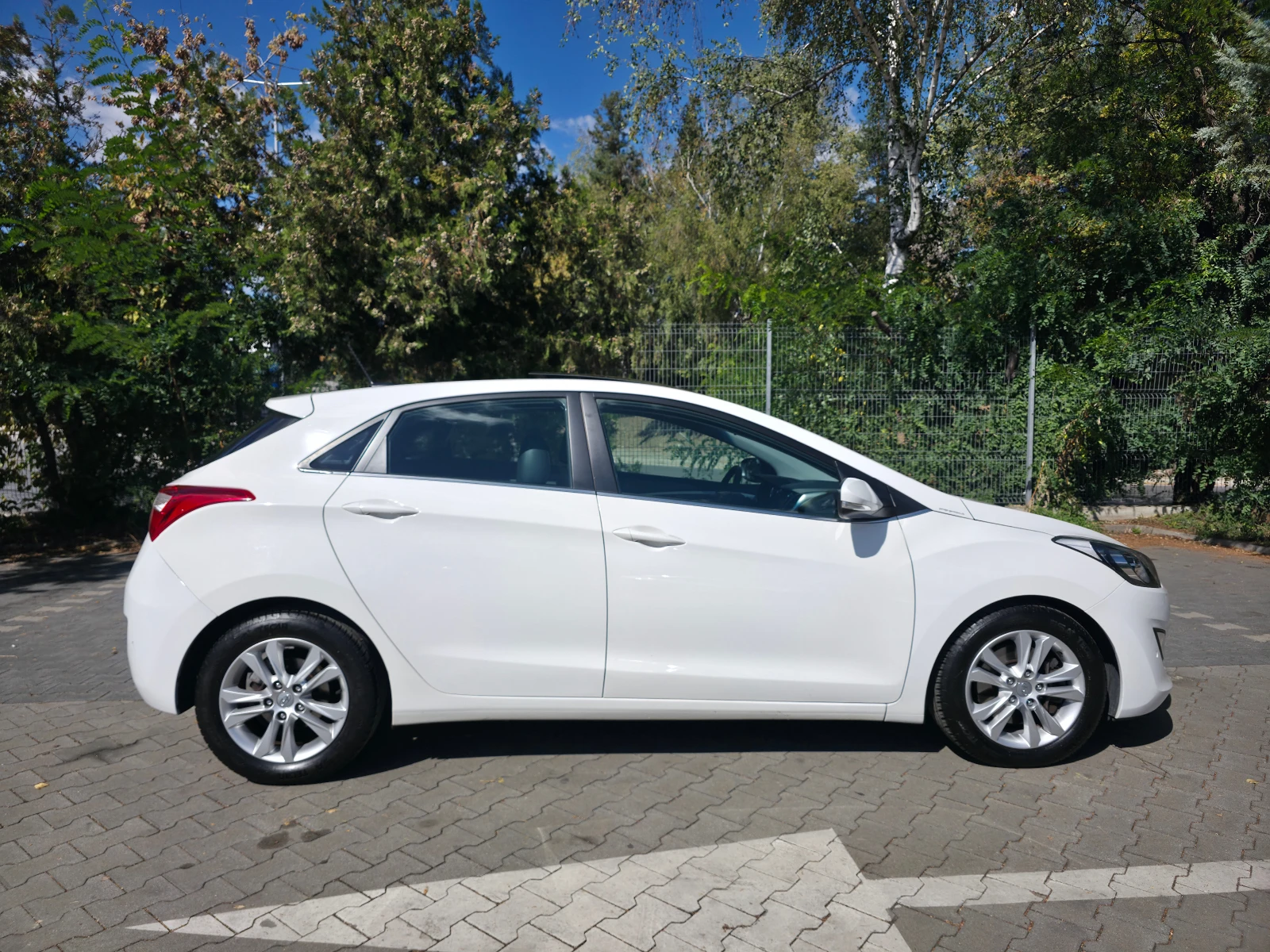 Hyundai I30 1.6GDI Automatik, снимка 7 - Автомобили и джипове - 56298380