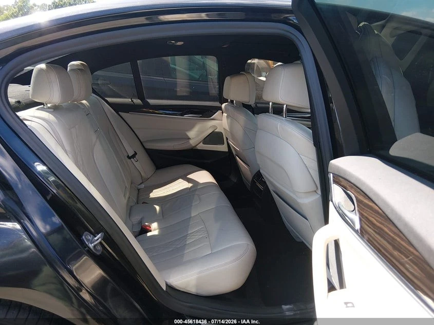 BMW 540 M-SPORT* XDRIVE* HARMAN KARDON* �������* �������*  | Mobile.bg � ����������� 8