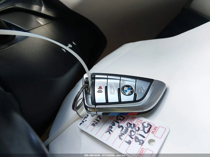 BMW 540 M-SPORT* XDRIVE* HARMAN KARDON* �������* �������*  | Mobile.bg � ����������� 10