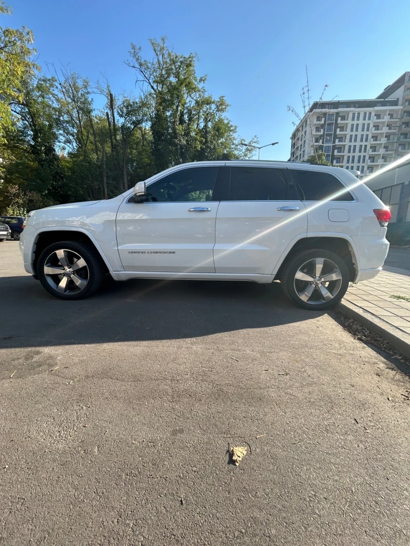 Jeep Grand cherokee OVERLAND, снимка 5 - Автомобили и джипове - 47431120