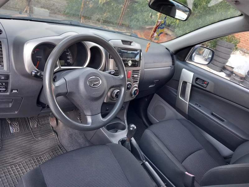 Daihatsu Terios 1.5i 4x4 климатик, снимка 10 - Автомобили и джипове - 47971111