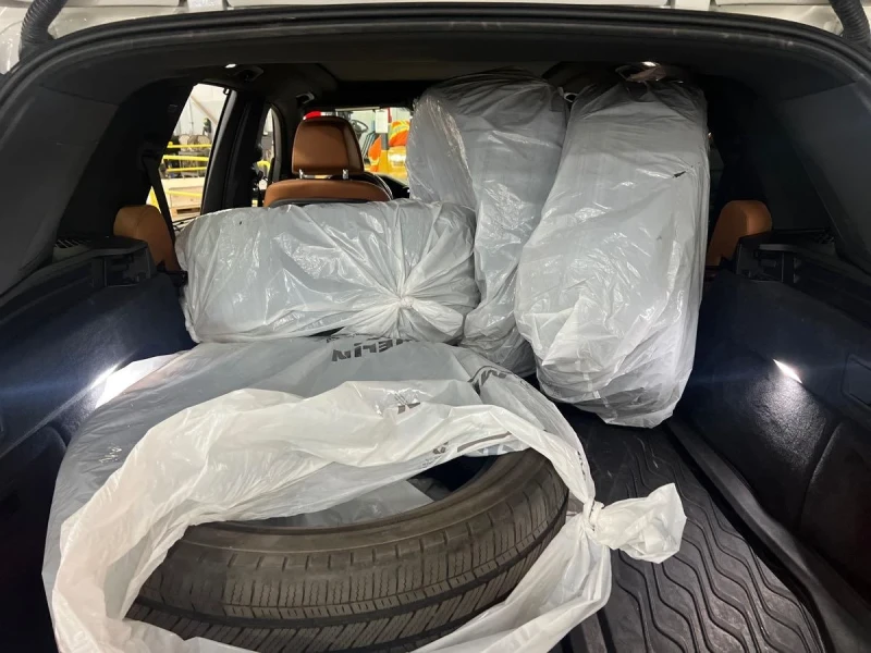 BMW X5 xDrive 40i/ M-Sport Individual/ Laser/Ниво, снимка 17 - Автомобили и джипове - 51215452