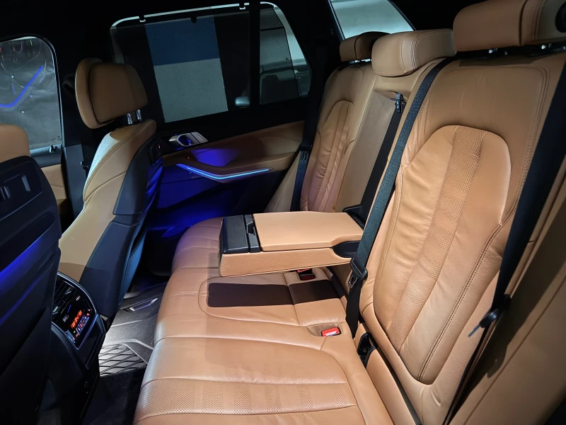 BMW X5 xDrive 40i/ M-Sport Individual/ Laser/Ниво, снимка 11 - Автомобили и джипове - 51215452