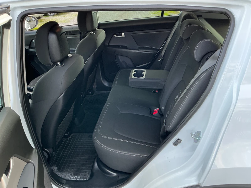 Kia Sportage 1.7 CRDI, снимка 14 - Автомобили и джипове - 52202184