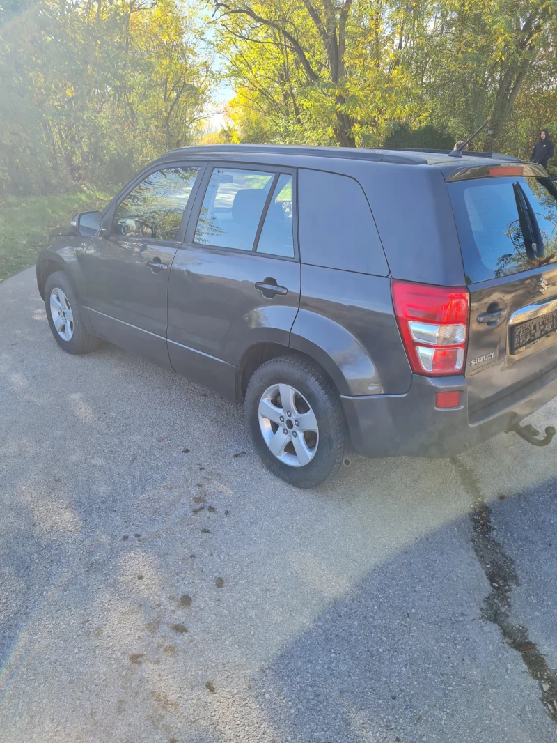 Suzuki Grand vitara 1.9 DDIS 129к.с.2011г , снимка 4 - Автомобили и джипове - 52295429