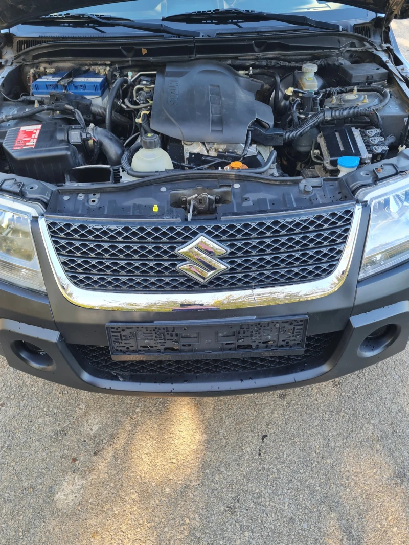 Suzuki Grand vitara 1.9 DDIS 129к.с.2011г , снимка 10 - Автомобили и джипове - 52295429