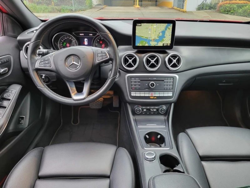 Mercedes-Benz GLA * 250 * CARFAX * БЕЗ ПЪРВОНАЧАЛНА ВНОСКА, снимка 8 - Автомобили и джипове - 52778678