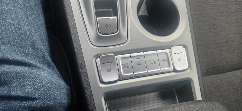 Hyundai Kona, снимка 14 - Автомобили и джипове - 53499471