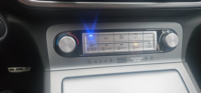 Hyundai Kona, снимка 13 - Автомобили и джипове - 53499471