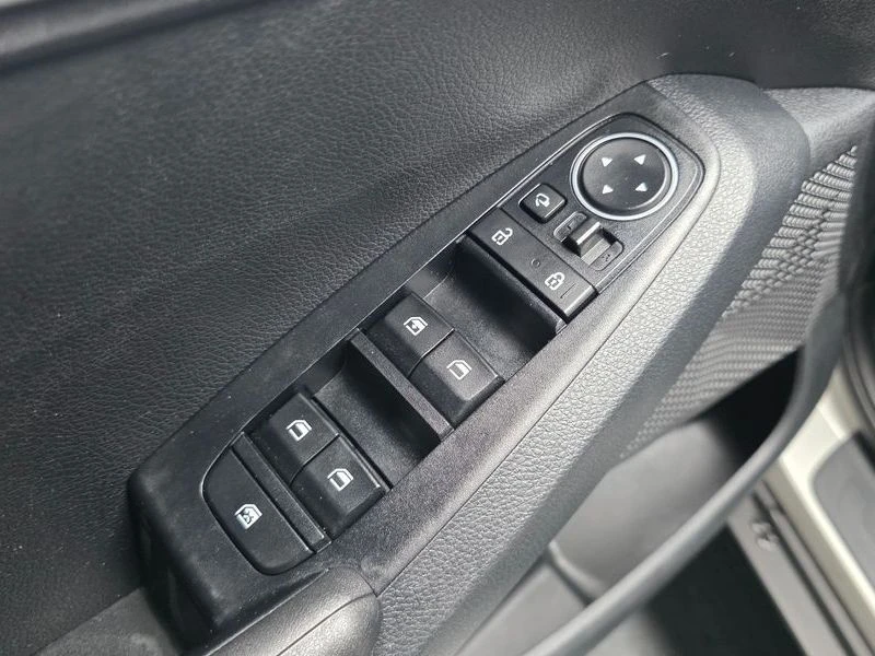 Kia Seltos 1.6 Automatic, снимка 14 - Автомобили и джипове - 55891698