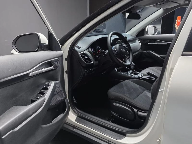Kia Seltos 1.6 Automatic, снимка 10 - Автомобили и джипове - 55891698