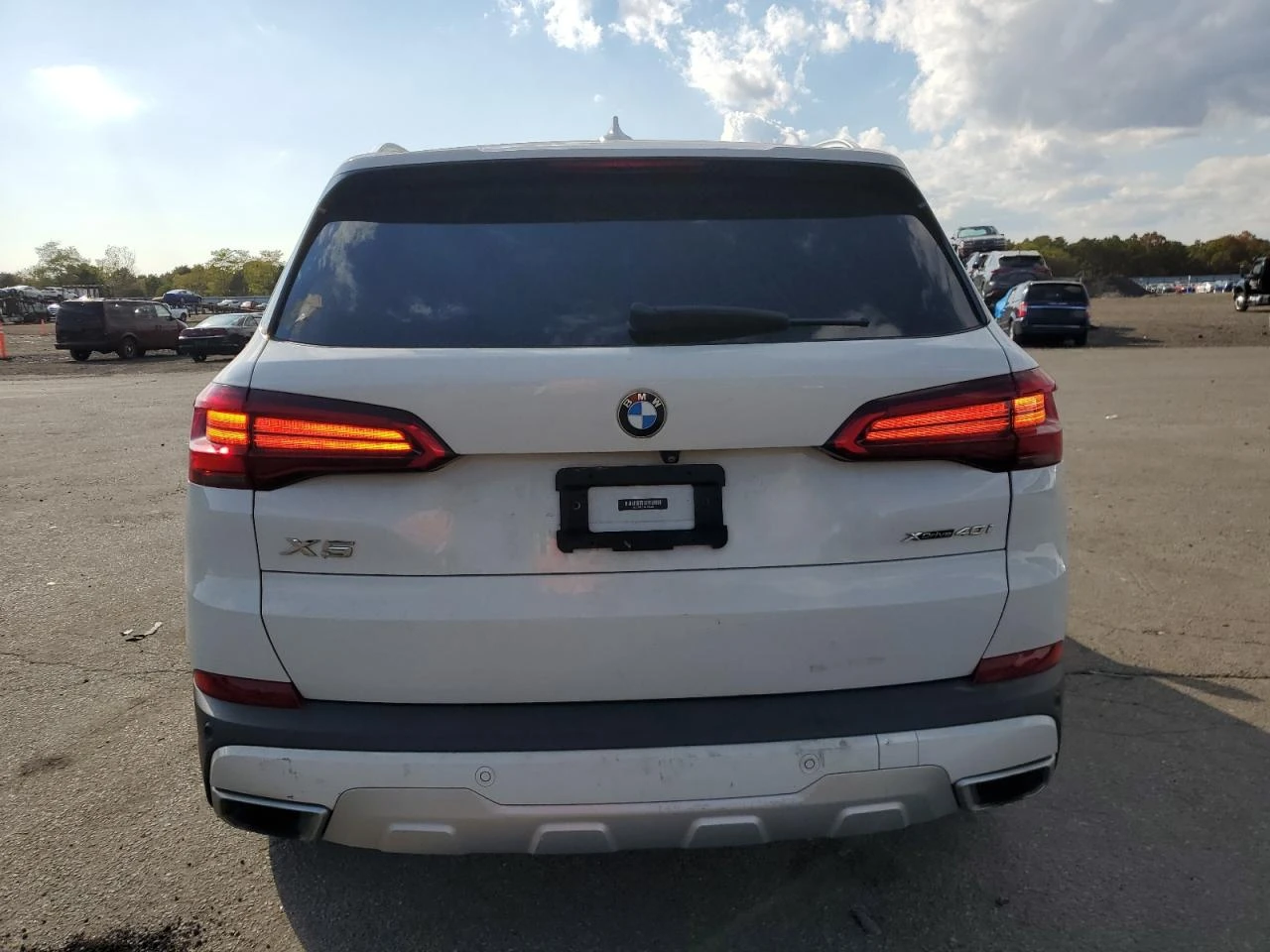 BMW X5 xDrive40i* Full LED* Hi-Fi* Подгрев* Пано* Камери* - изображение 6