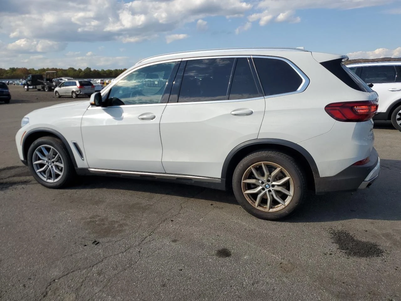 BMW X5 xDrive40i* Full LED* Hi-Fi* Подгрев* Пано* Камери* - изображение 2