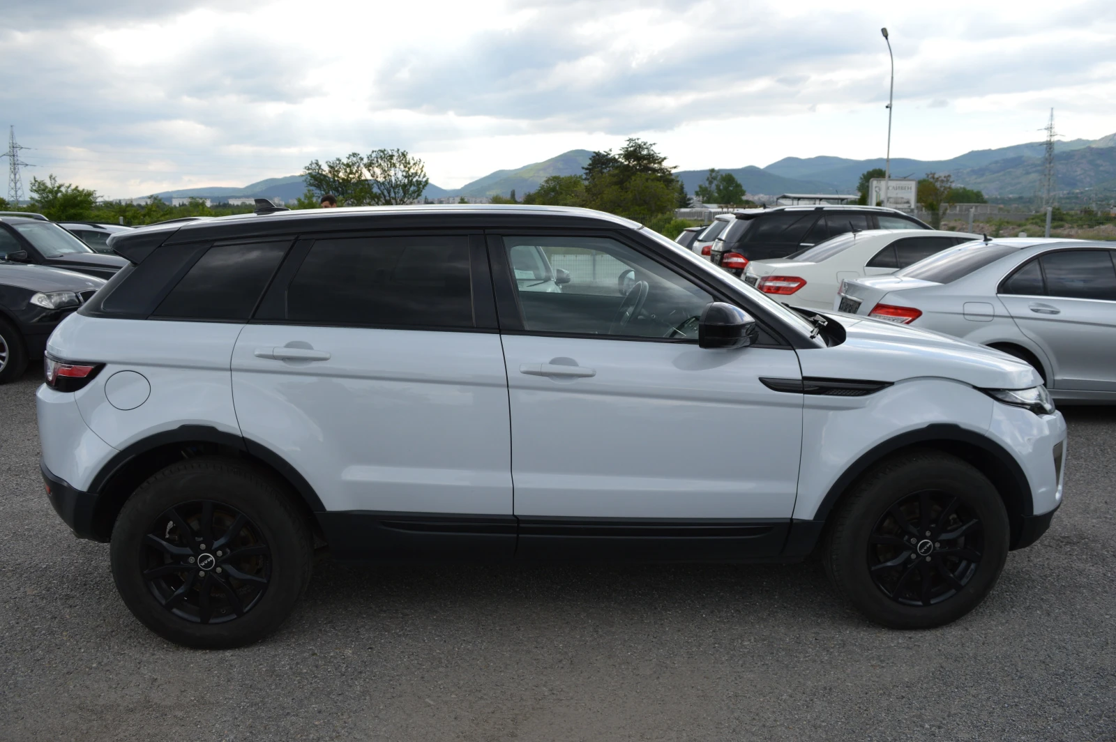 Land Rover Evoque 2.0TDI-FULL EKSTRI-4X4 - изображение 4