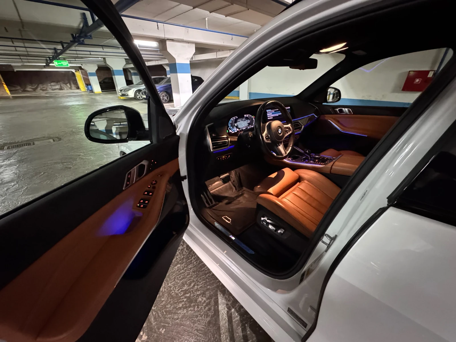 BMW X5 xDrive 40i/ M-Sport Individual/ Laser/Ниво - изображение 6