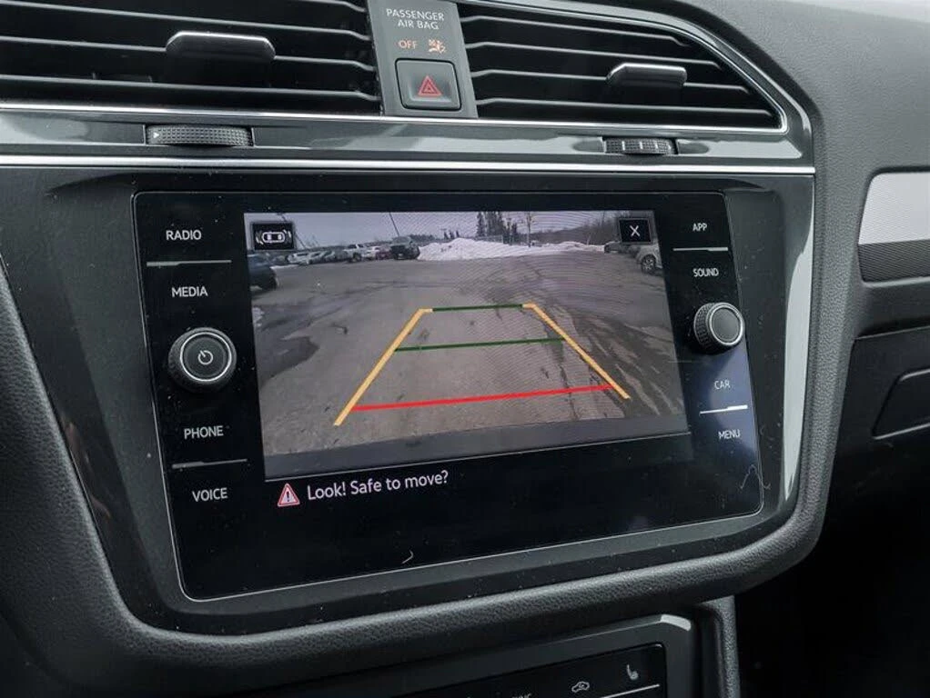 VW Tiguan Comfortline* 4Motion* АвтоКредит* (ЦЕНА ДО БГ), снимка 9 - Автомобили и джипове - 53830679